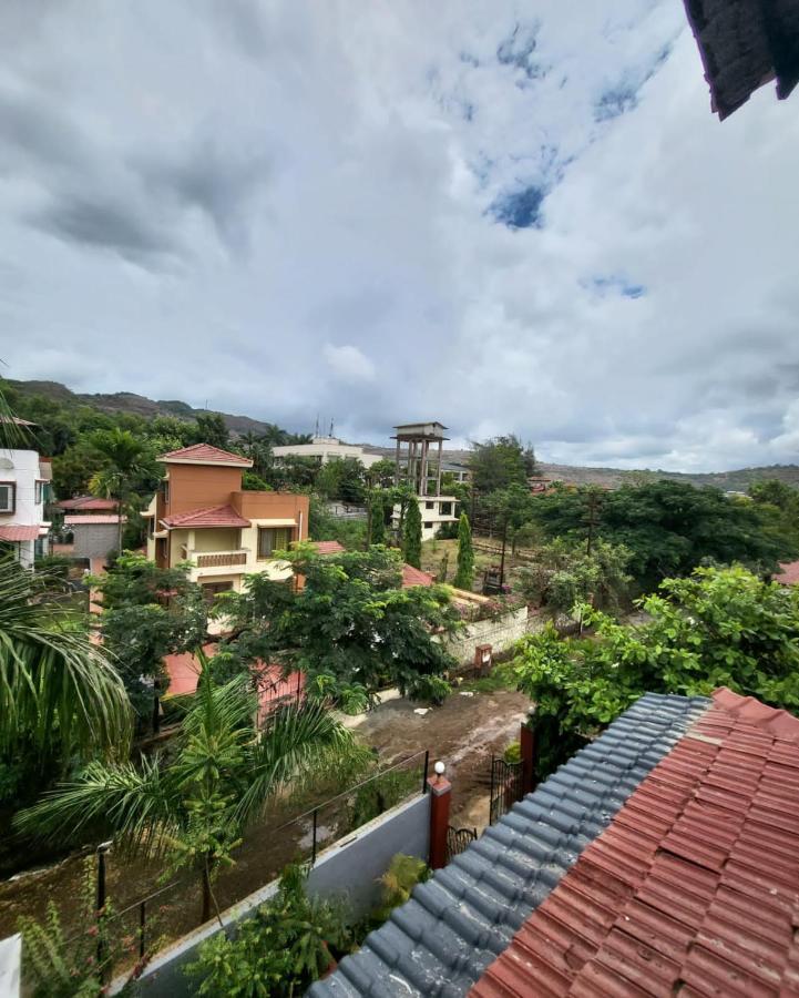 The Perfect Stays- Lal Mahal Villa With Disco Pool Lonavala Exterior photo