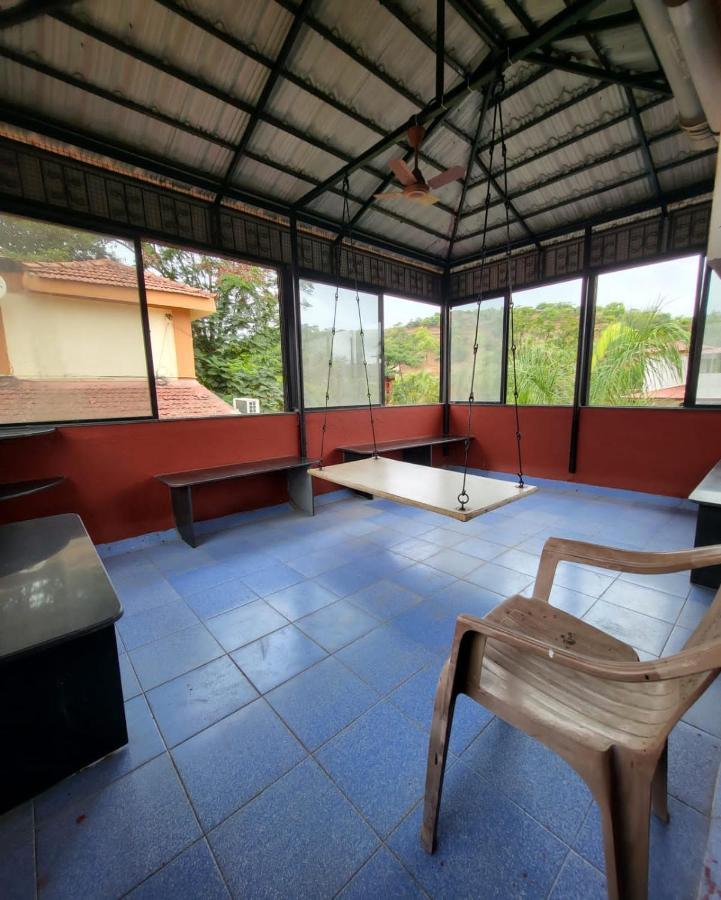 The Perfect Stays- Lal Mahal Villa With Disco Pool Lonavala Exterior photo